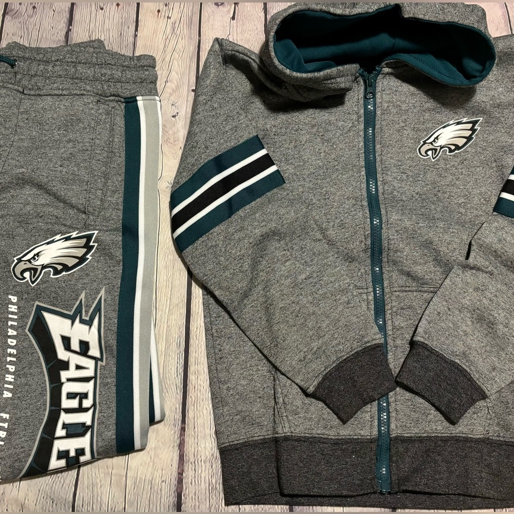 NFL Philadelphia Eagles Green Gray Sweatsuit Size Youth M (10/12)